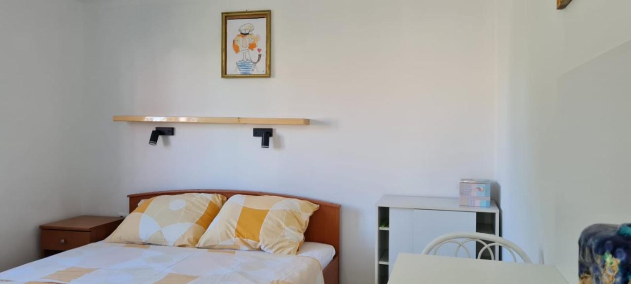 Apartmani Centar Seline Paklenica Exterior foto